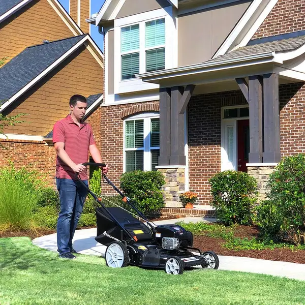 Yard Force 22″ RWD Self-Propelled Gas Push Mower - Image 3